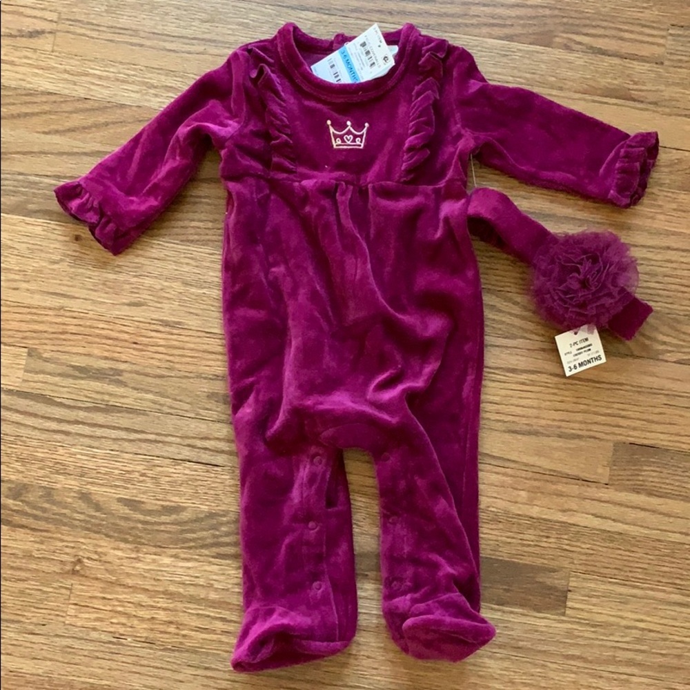 NWT First Impressions Velvet Onesie, 3-6months